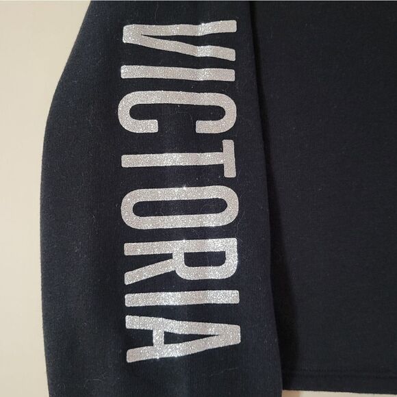 Victoria's Secret Black Crewneck Long Sleeve Cropped Sweatshirt - Picture 14 of 16